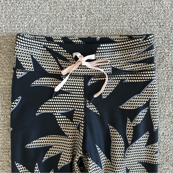 Anthropologie The Upside Black‎ Palm Midi Pant Size 4 - Picture 3 of 9